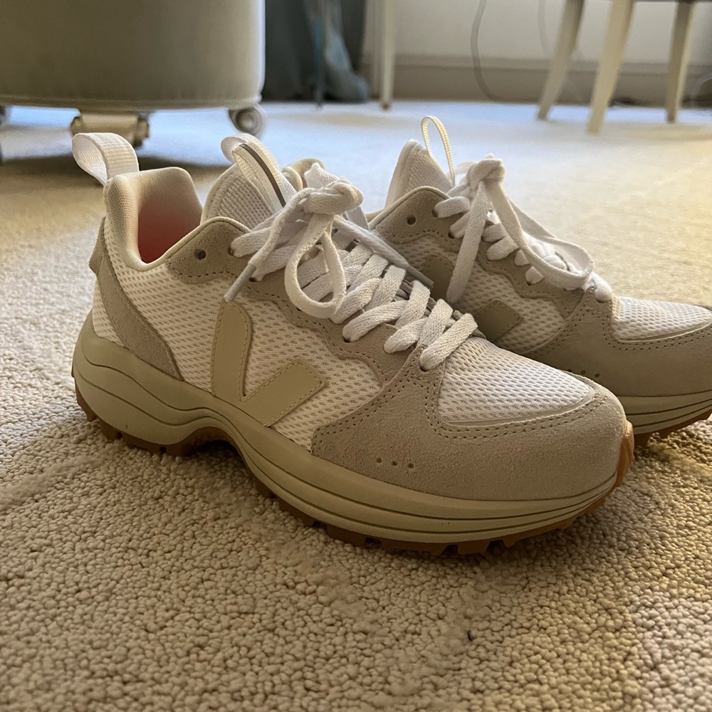 Veja Venturi Sneakers